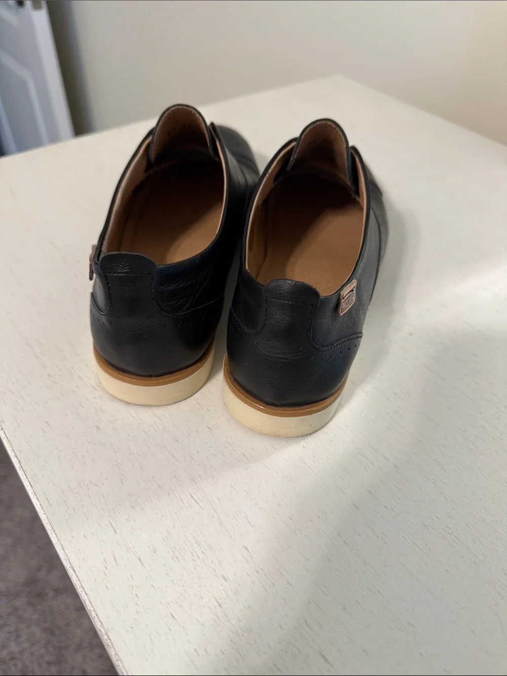 PIKOLINOS Women’s Pyrgos Black Leather Slip-On Oxfords / Size 5.5-6 (36)
